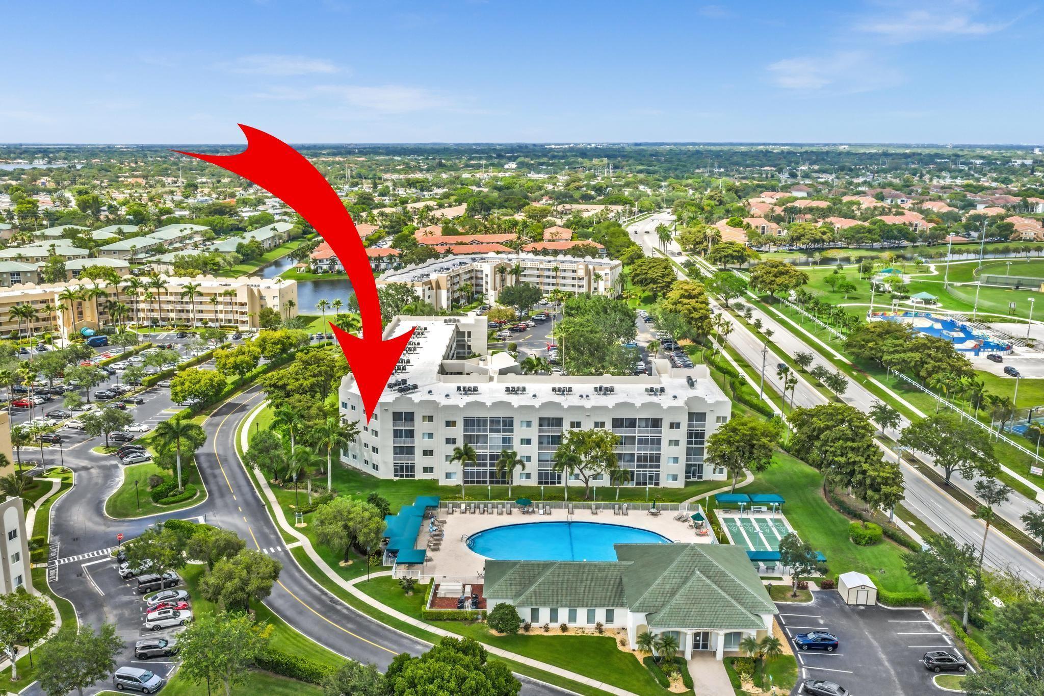 SOUTHAMPTON CONDOMINIUM J - Residential