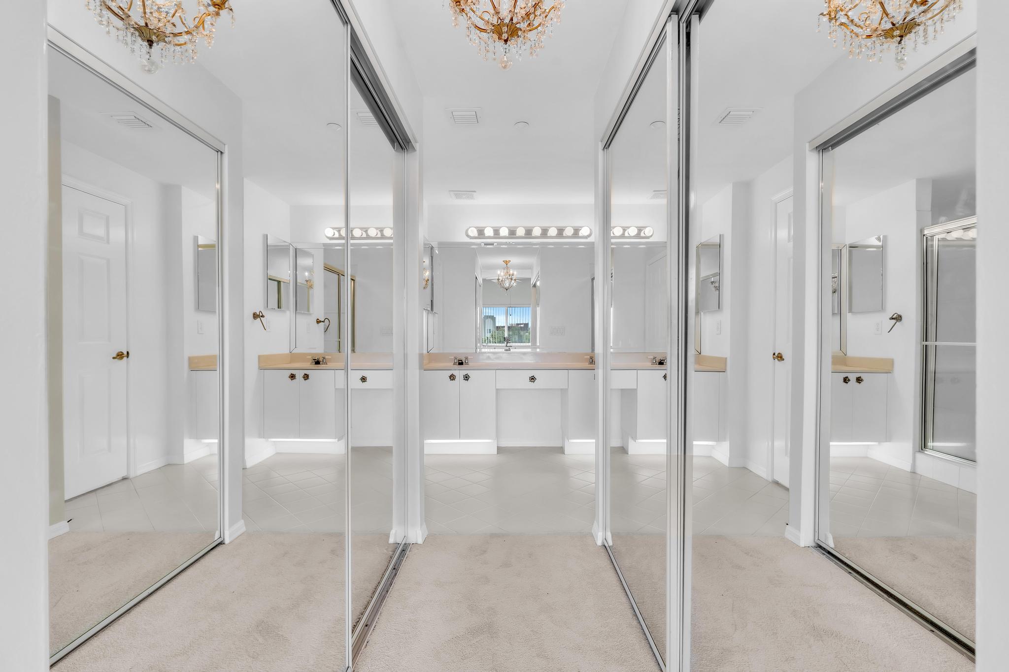 SOUTHAMPTON CONDOMINIUM J - Residential