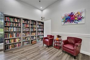 SOUTHAMPTON CONDOMINIUM J - Residential