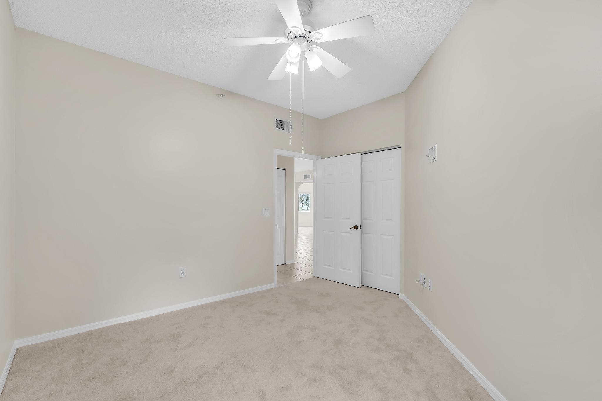 SOUTHAMPTON CONDOMINIUM J - Residential