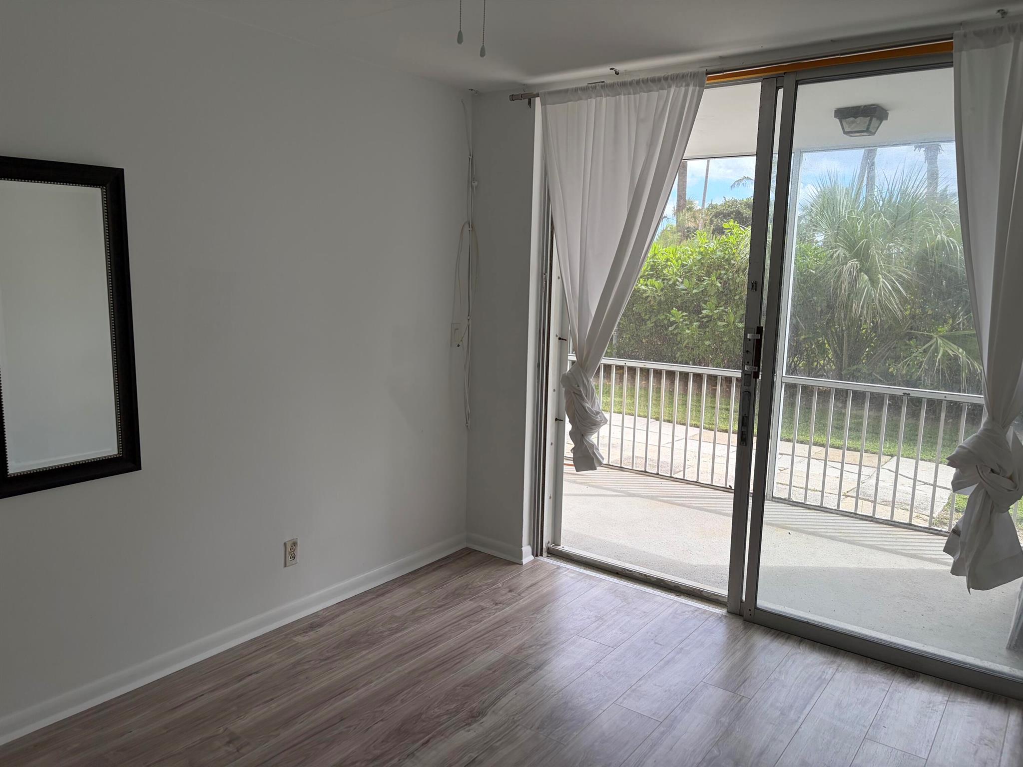 Villa On the Ocean - Residential Lease