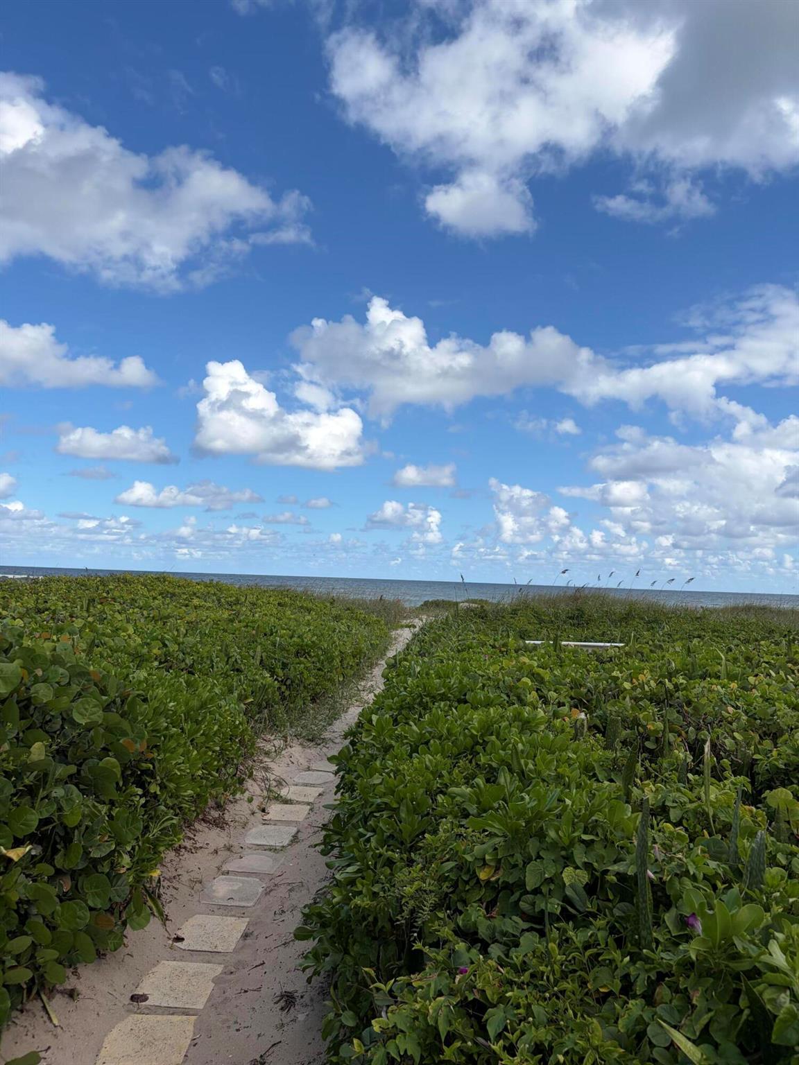 Villa On the Ocean - Residential Lease