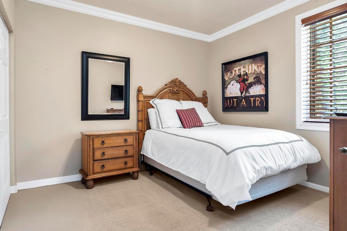 Legends - Residential