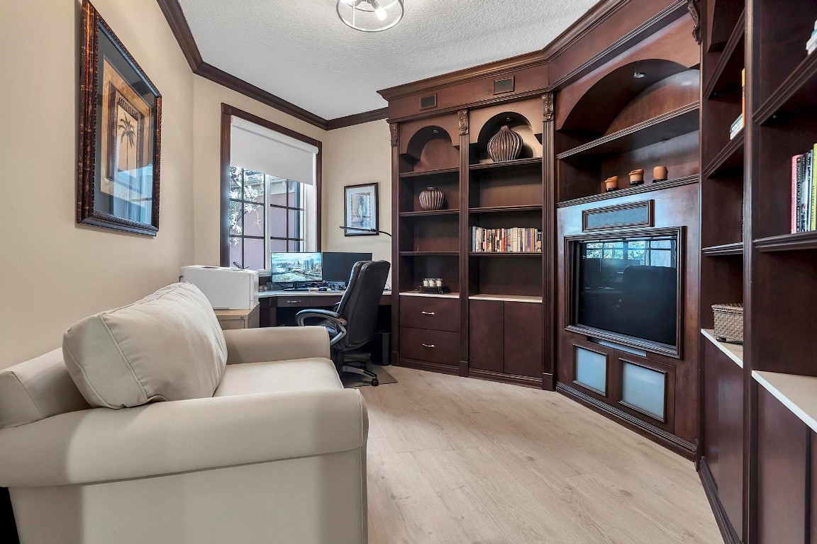 Legends - Residential