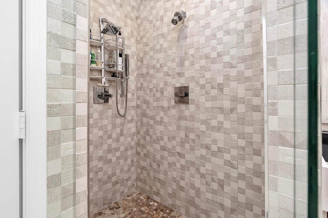 Legends - Residential