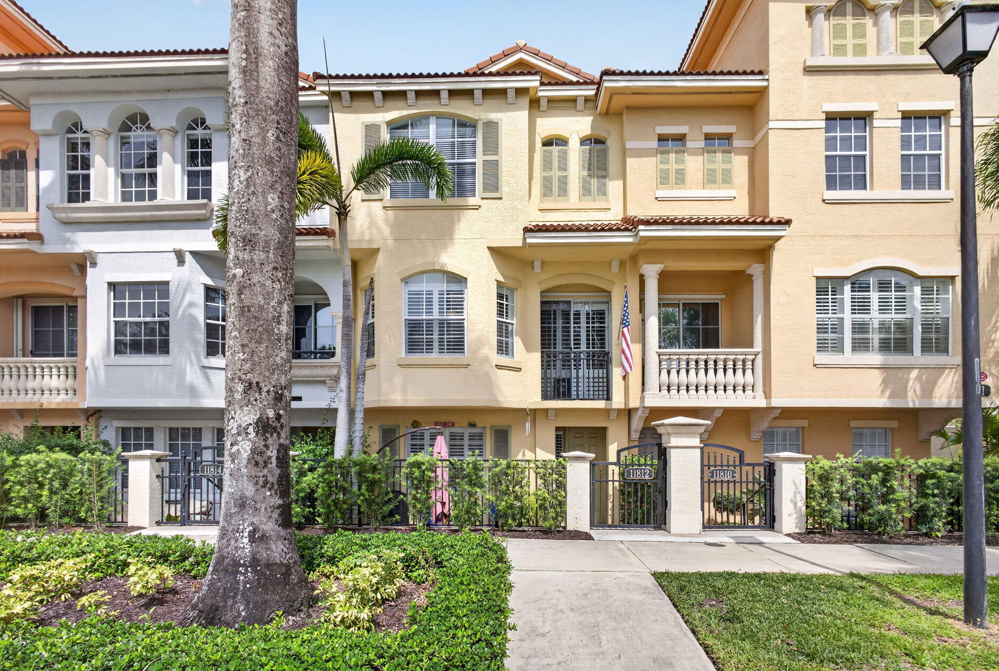 11812 Valencia Gardens Avenue, Palm Beach Gardens FL 33410