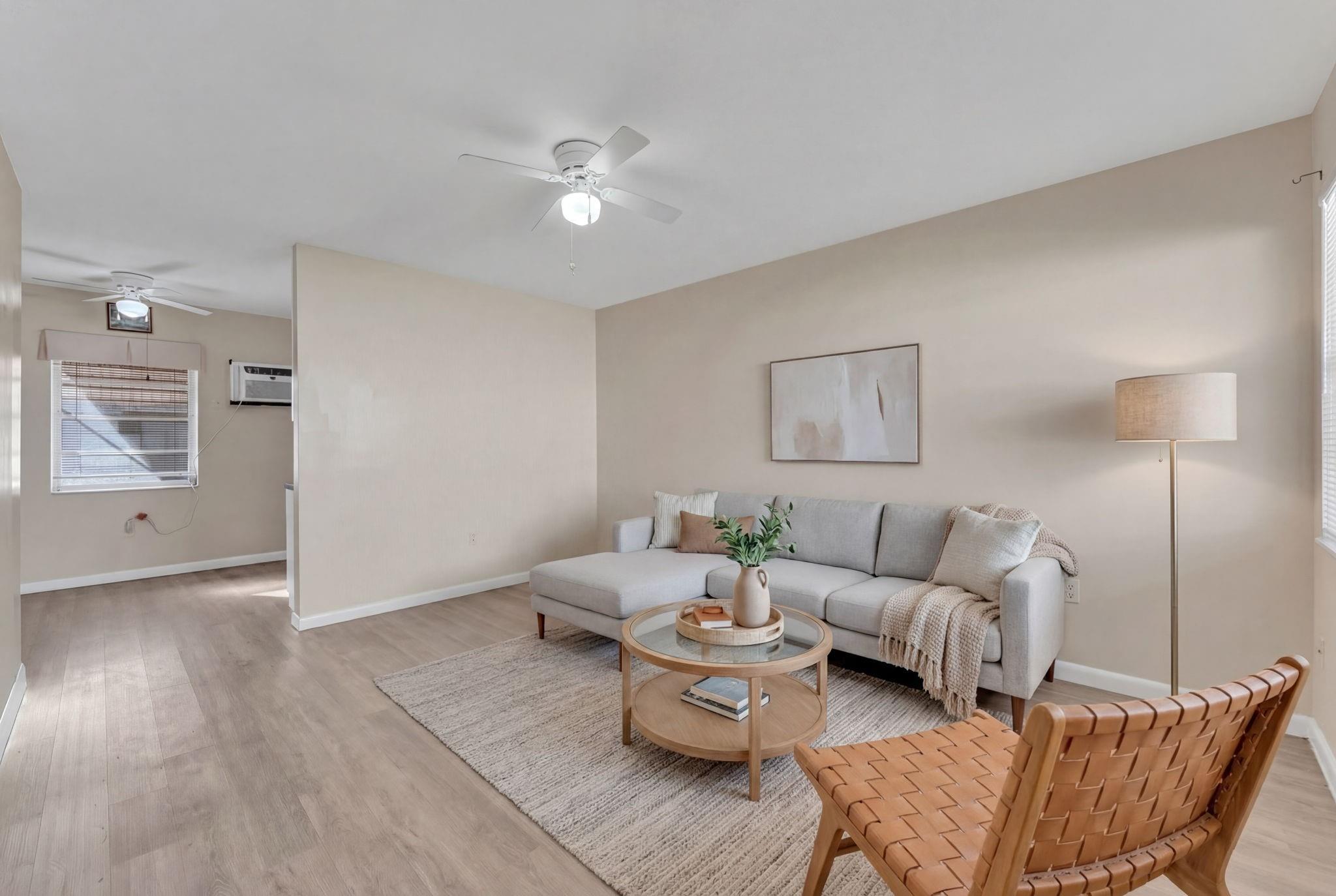 Hollywood Lawns 2-58 B - Residential Lease