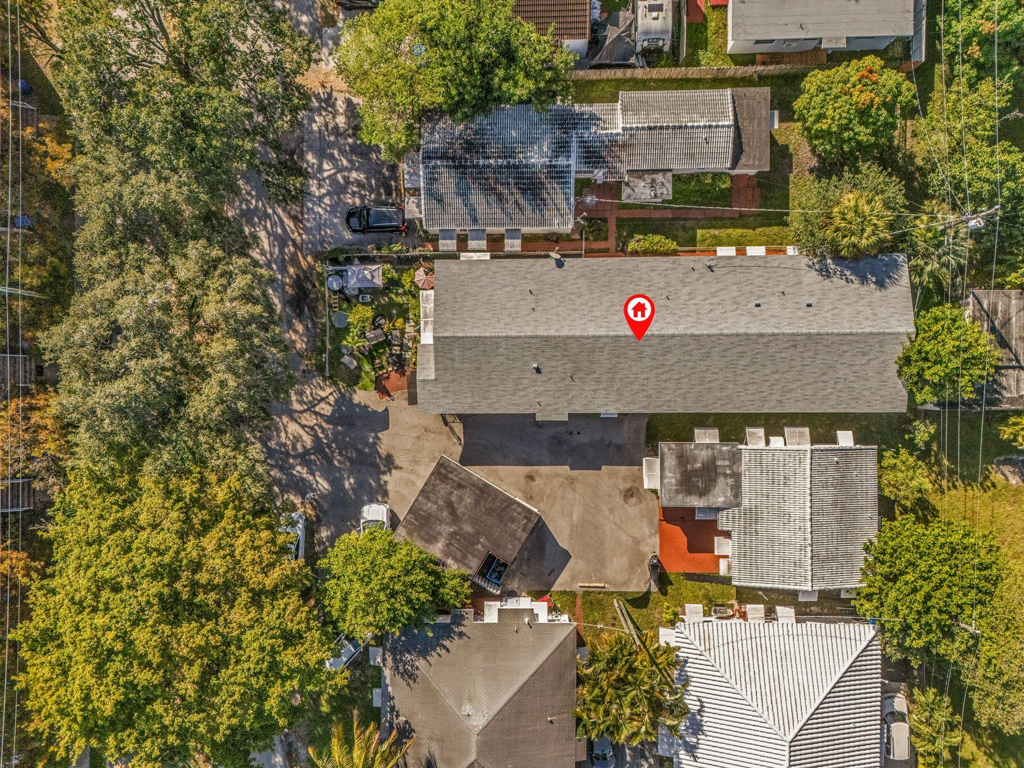 Hollywood Lawns 2-58 B - Residential Lease