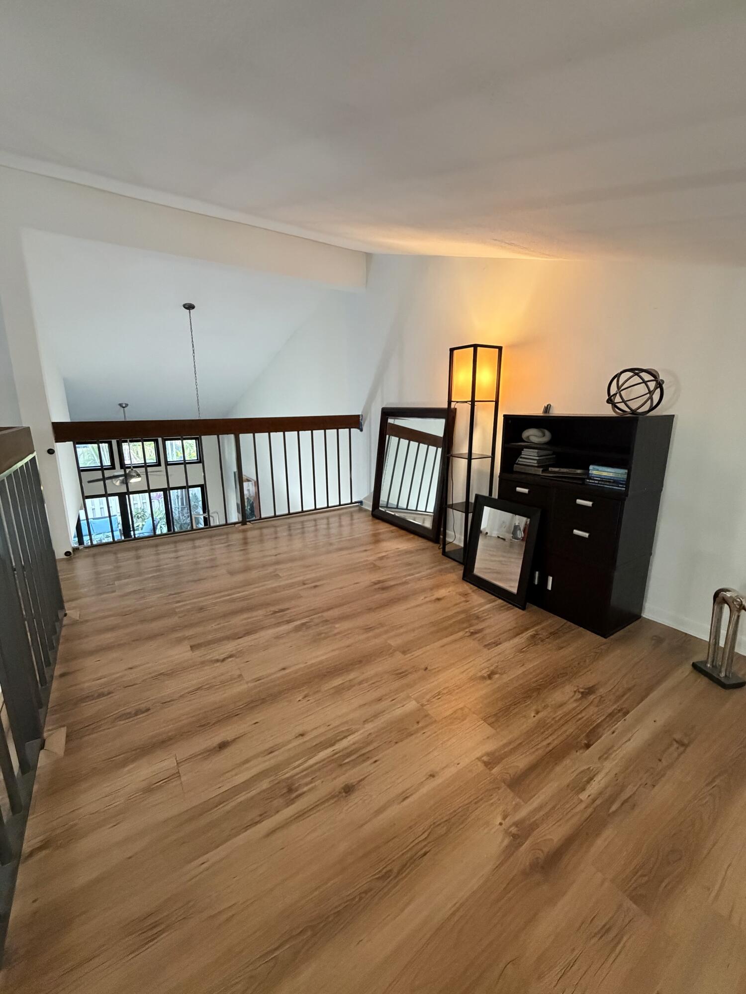 WOODLET CONDO - Residential