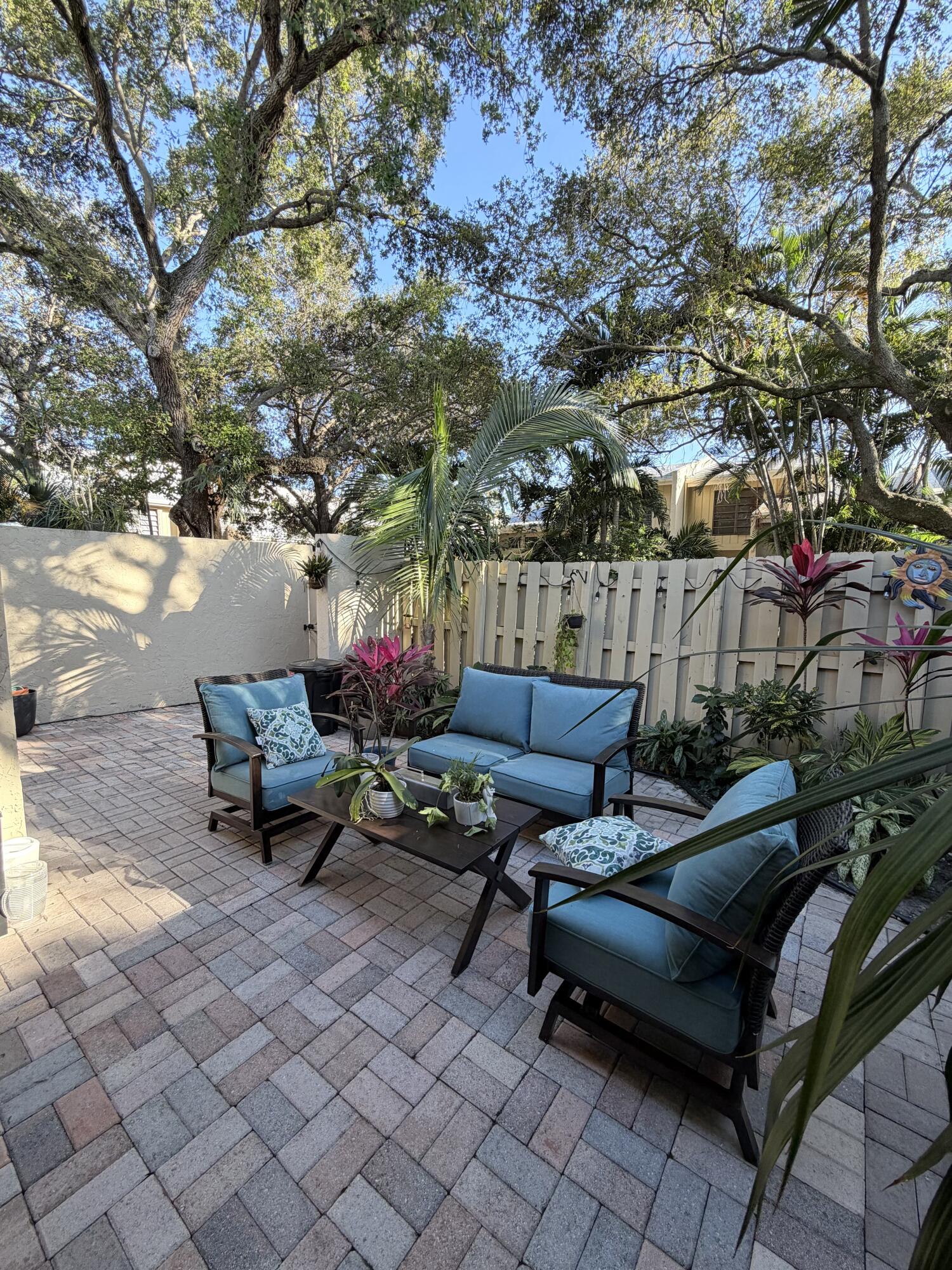 WOODLET CONDO - Residential