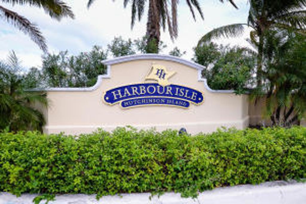 Photo of 5 Harbour Isle Drive E #104, Fort Pierce, FL 34949 (MLS # R11032339)