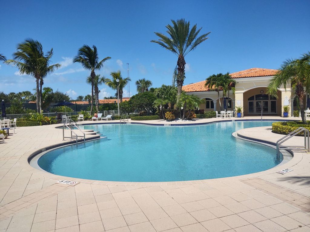 Photo of 5 Harbour Isle Drive E #104, Fort Pierce, FL 34949 (MLS # R11032339)