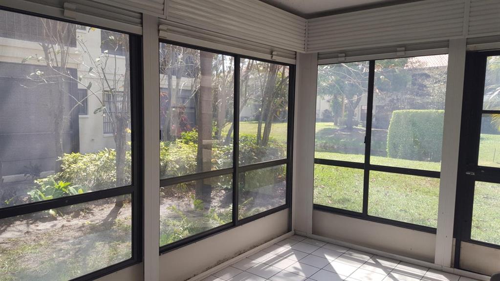 LUCERNE PARKCOMD TWELVEUNIT 4711 BLDG 47 - Residential