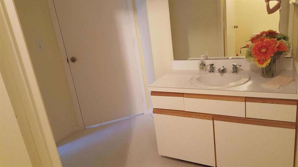 LUCERNE PARKCOMD TWELVEUNIT 4711 BLDG 47 - Residential