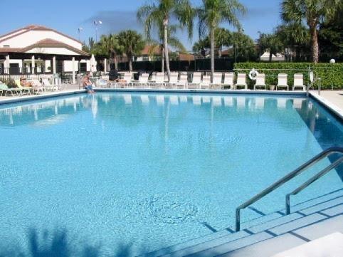 LUCERNE PARKCOMD TWELVEUNIT 4711 BLDG 47 - Residential