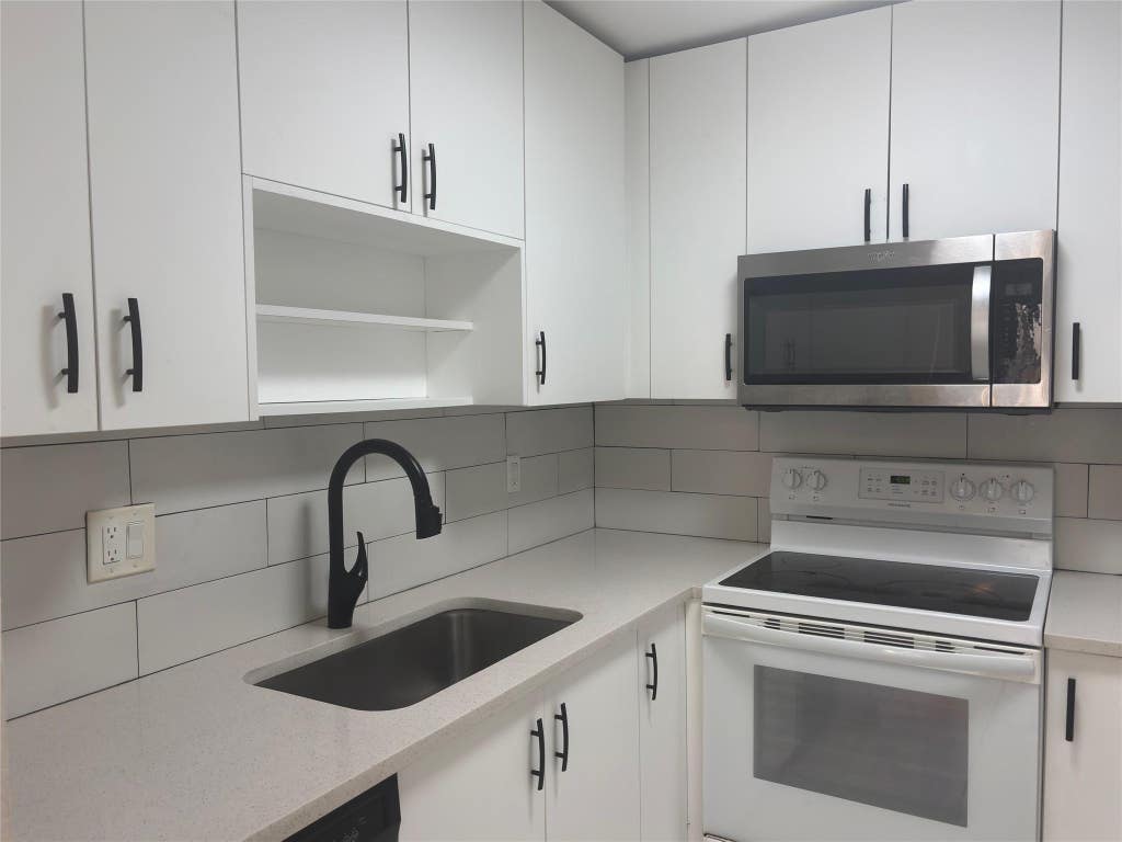 Photo of 618 NW 13th Street #16, Boca Raton, FL 33486 (MLS # F10523721)