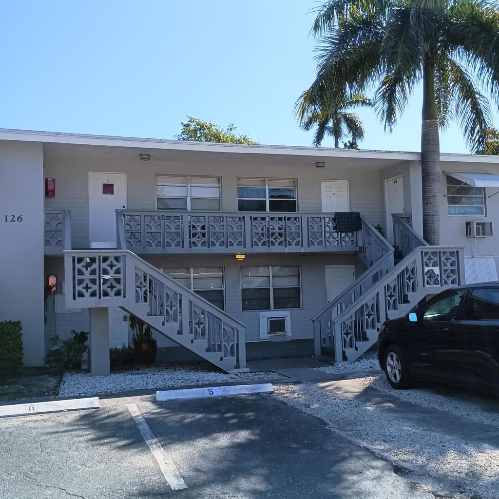Photo of 126 Cleveland Street #3, Lake Worth Beach, FL 33461 (MLS # R11166904)