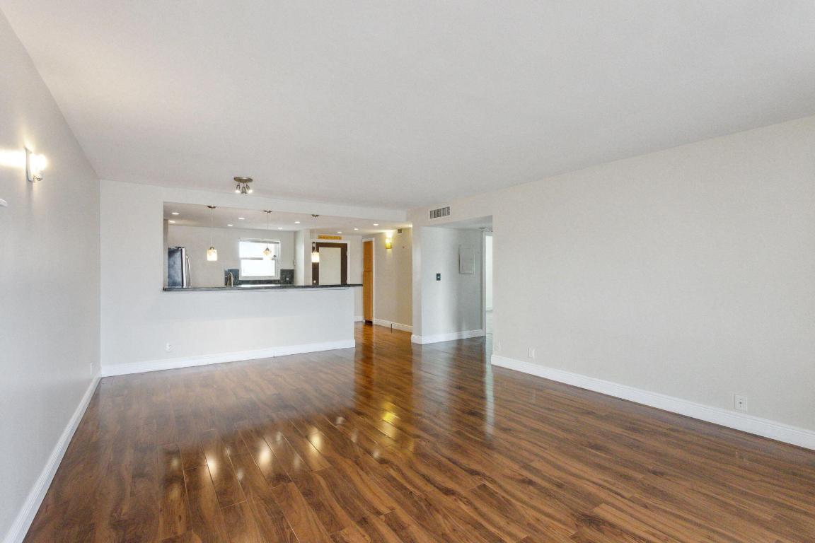 MEADOWBROOK CONDO APTS BLDG 3 - Residential