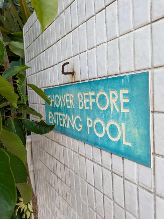 MEADOWBROOK CONDO APTS BLDG 3 - Residential