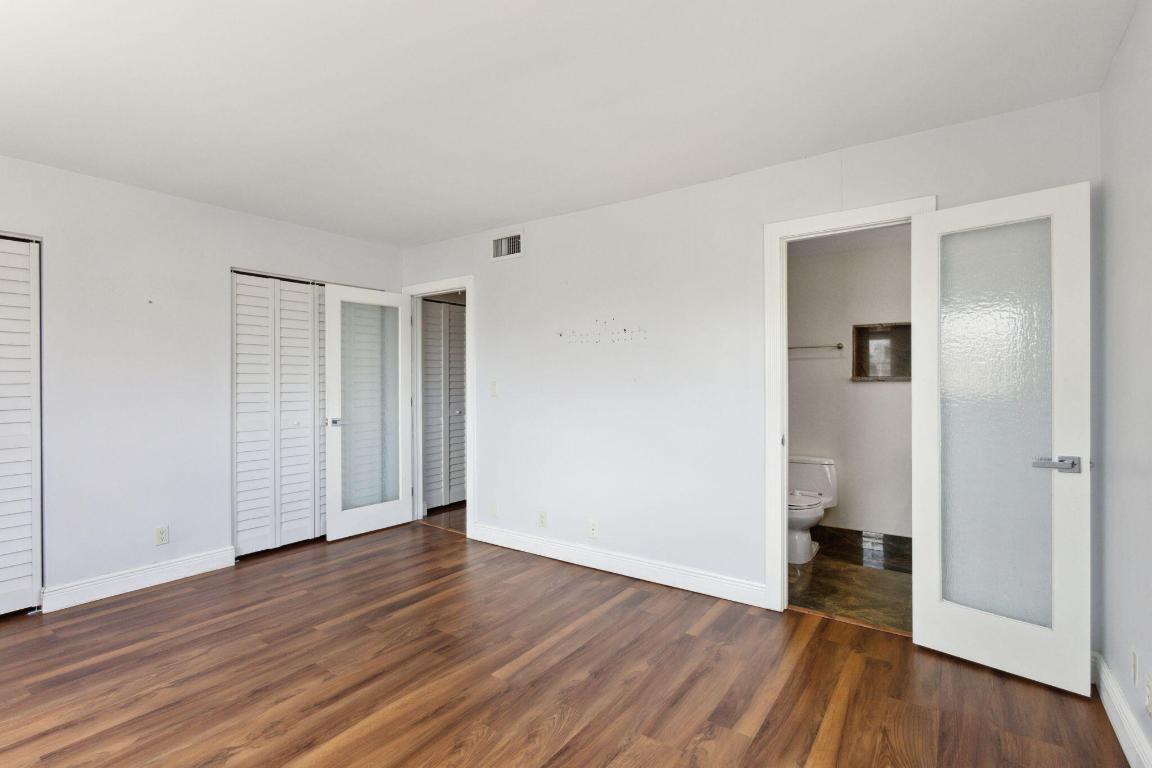 MEADOWBROOK CONDO APTS BLDG 3 - Residential