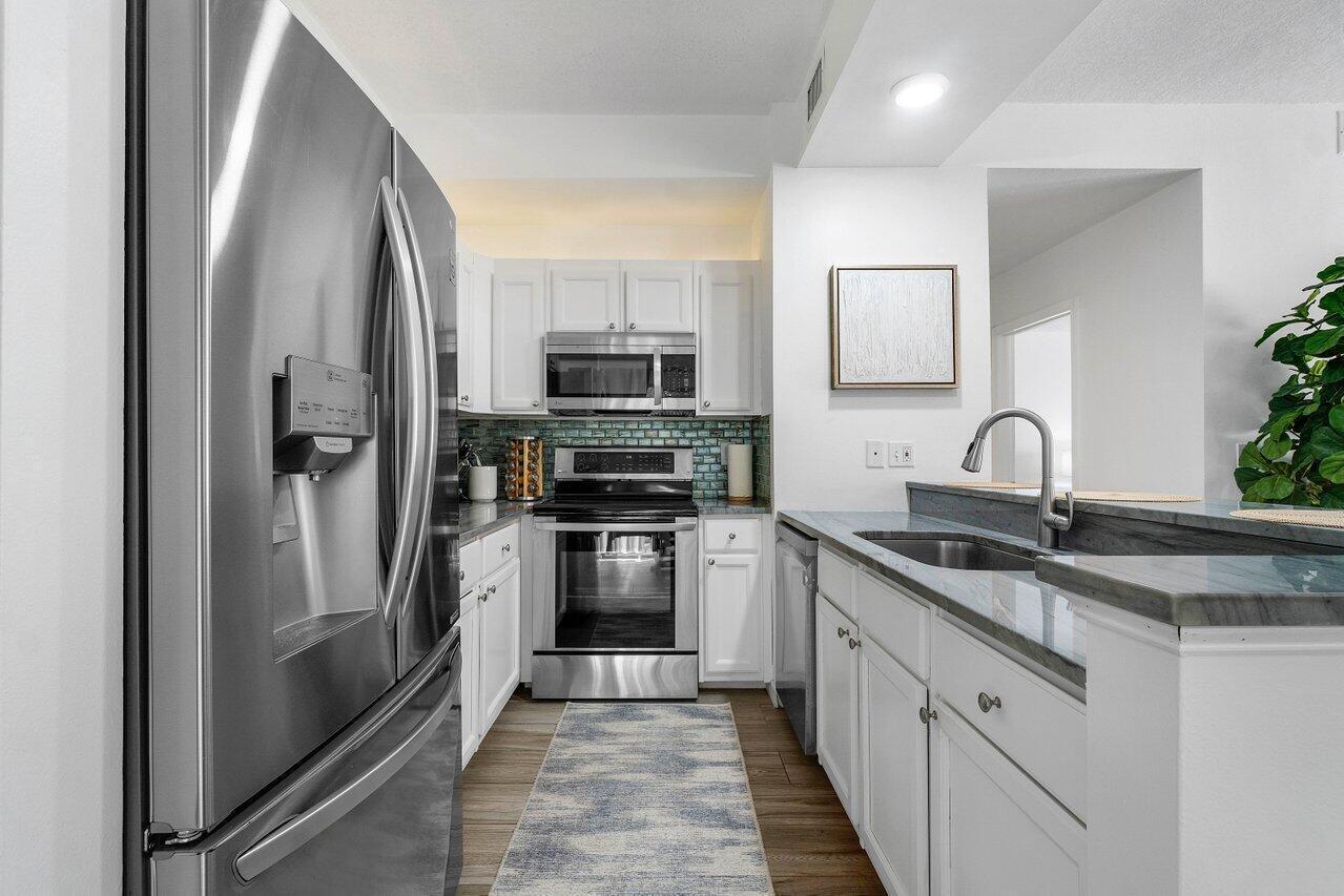 BELLA VISTA ON THE PARK CONDO - Residential Lease