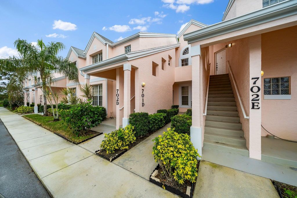 Photo of 702 Muirfield Court #D, Jupiter, FL 33458 (MLS # R10802338)