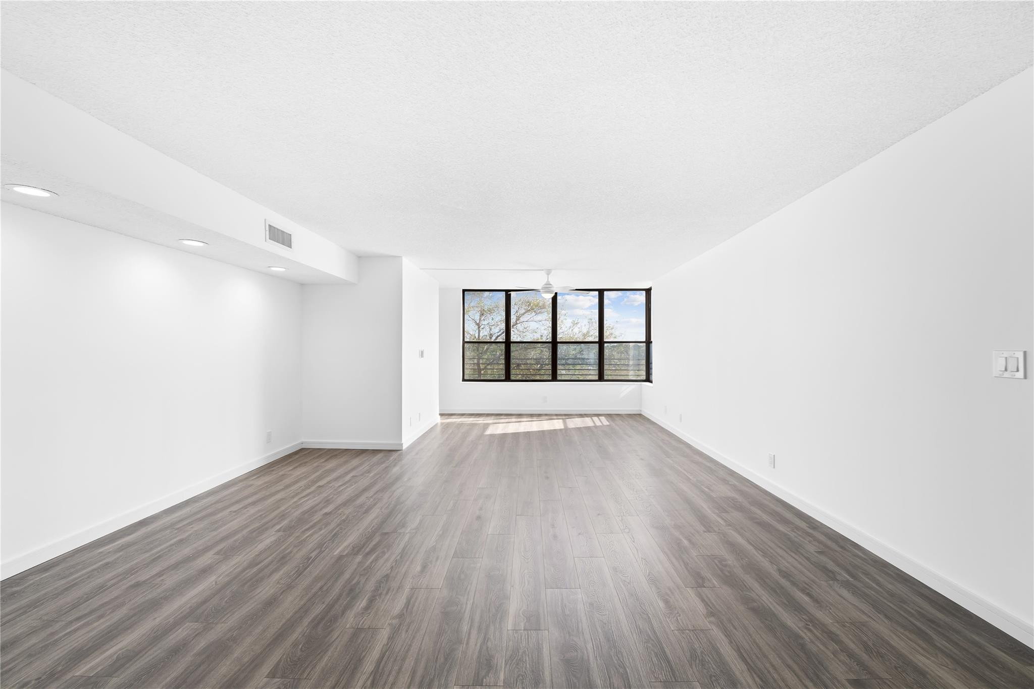 APPLEWOOD 2 - Residential