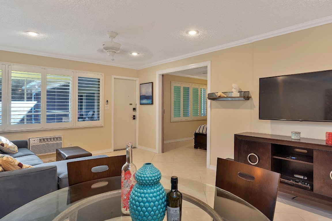 HAMPTON EAST CONDO - Residential