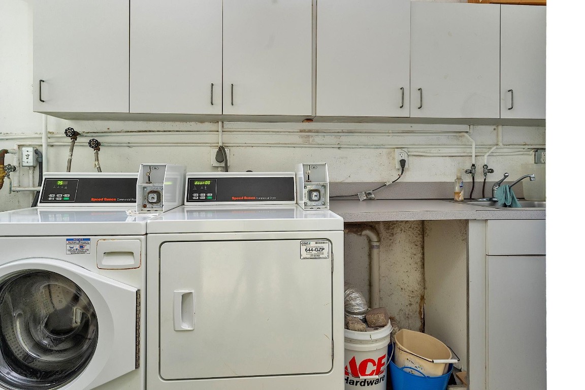 HAMPTON EAST CONDO - Residential