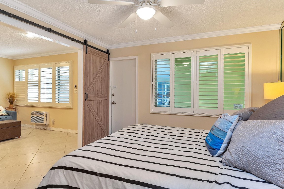 HAMPTON EAST CONDO - Residential