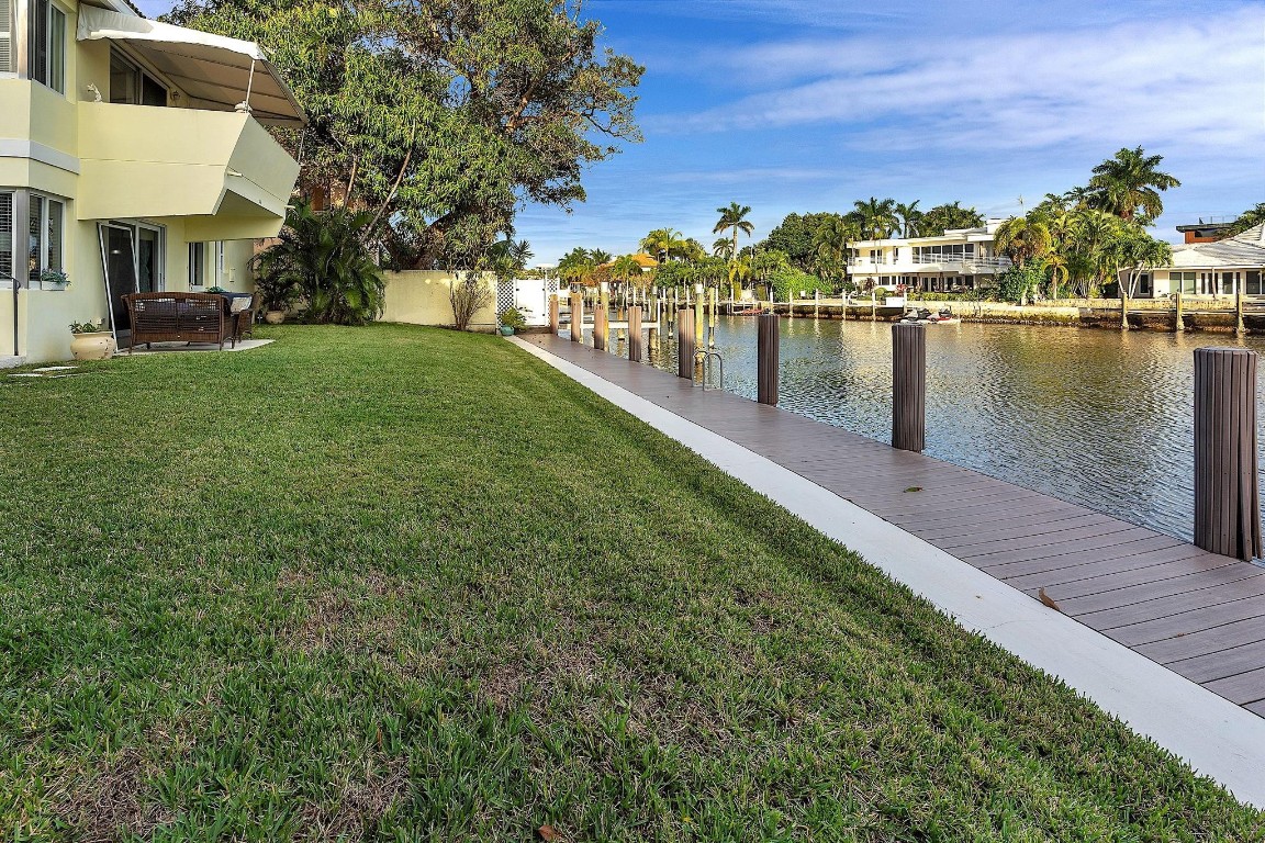 HAMPTON EAST CONDO - Residential