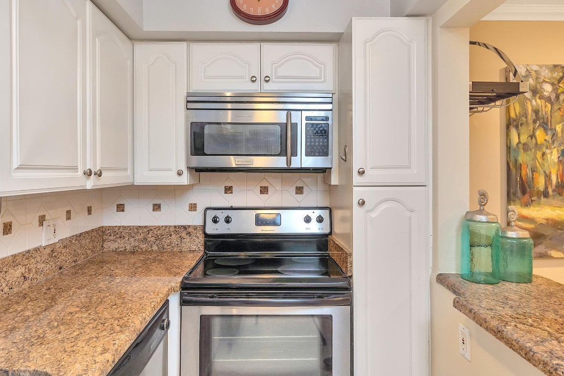 HAMPTON EAST CONDO - Residential