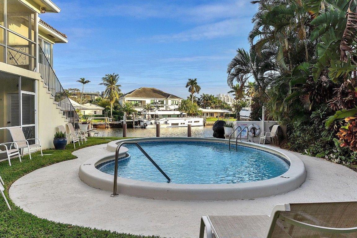 HAMPTON EAST CONDO - Residential