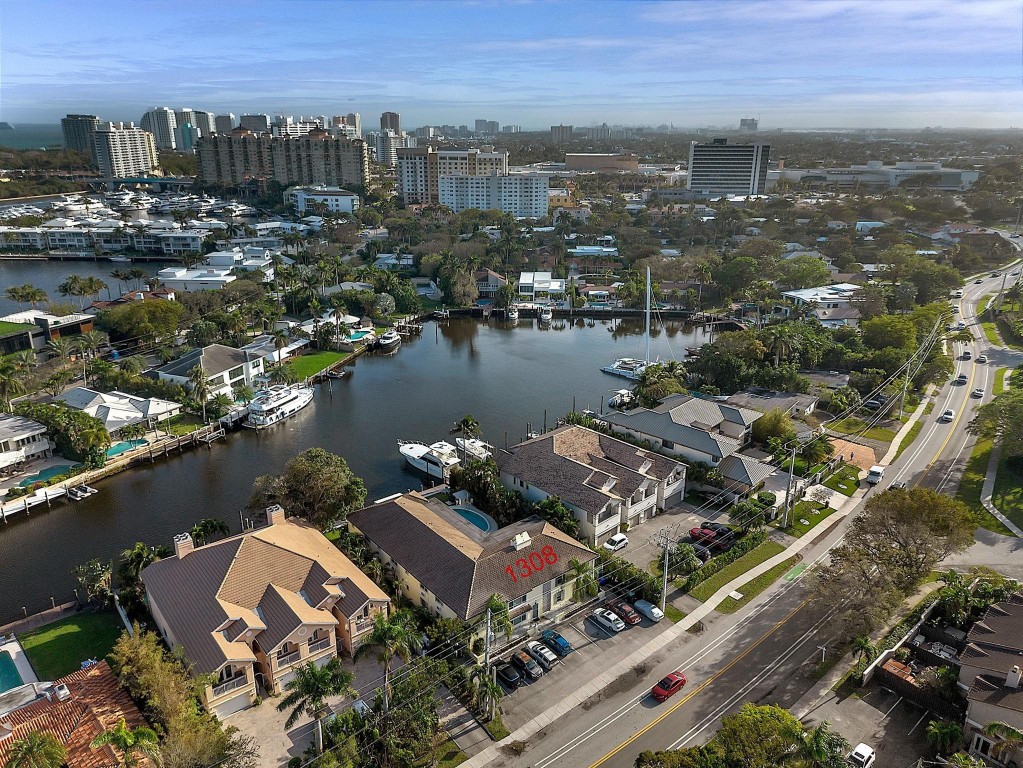 HAMPTON EAST CONDO - Residential