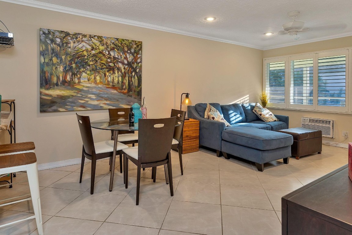 HAMPTON EAST CONDO - Residential