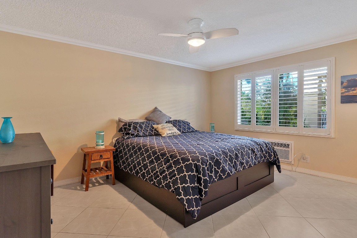 HAMPTON EAST CONDO - Residential