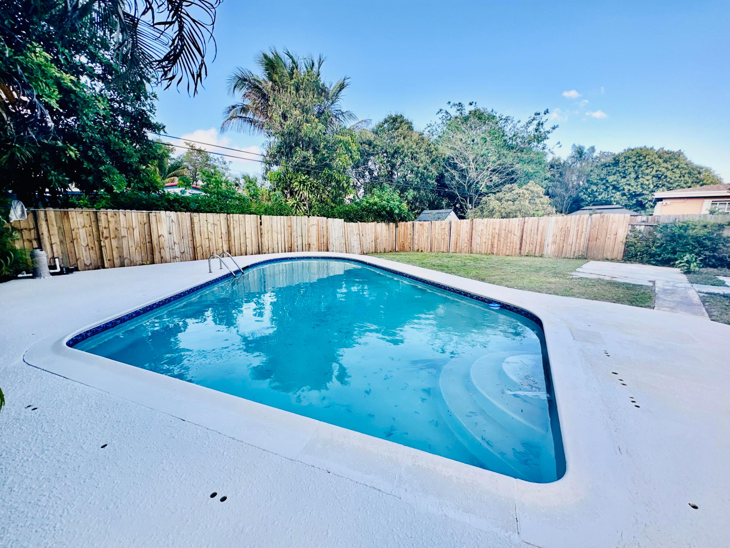 MELROSE PARK ESTATES - Residential