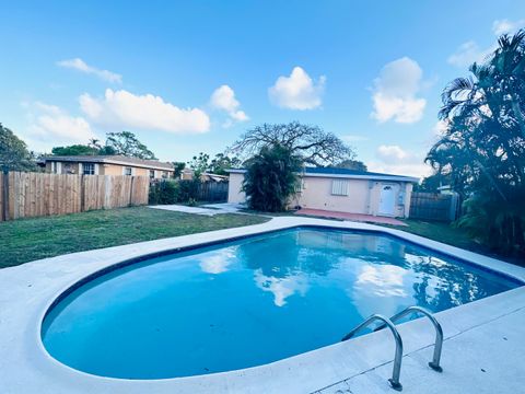 Photo of 2849 SW 8th Street, Fort Lauderdale, FL 33312 (MLS # B26010968)