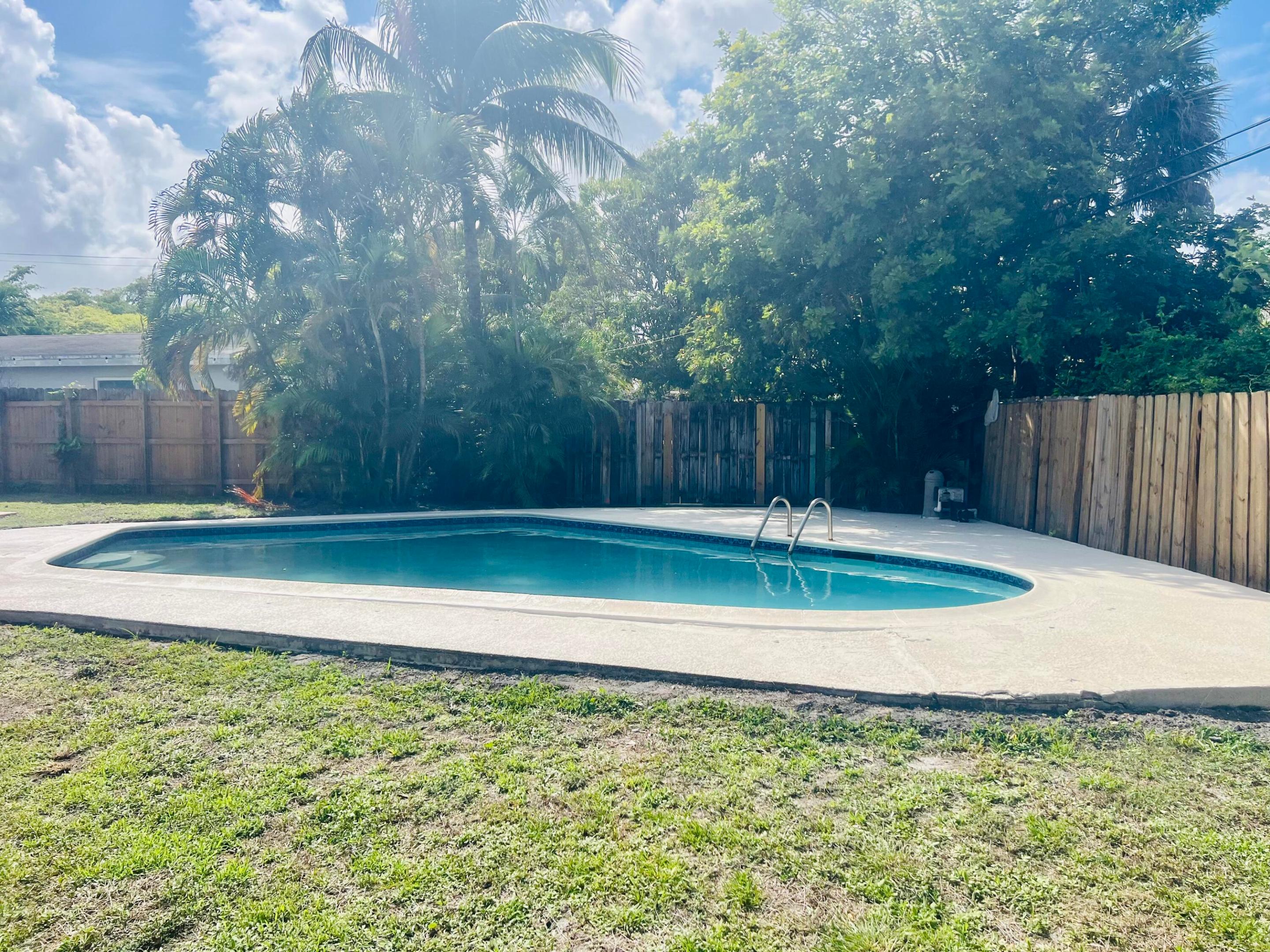 MELROSE PARK ESTATES - Residential