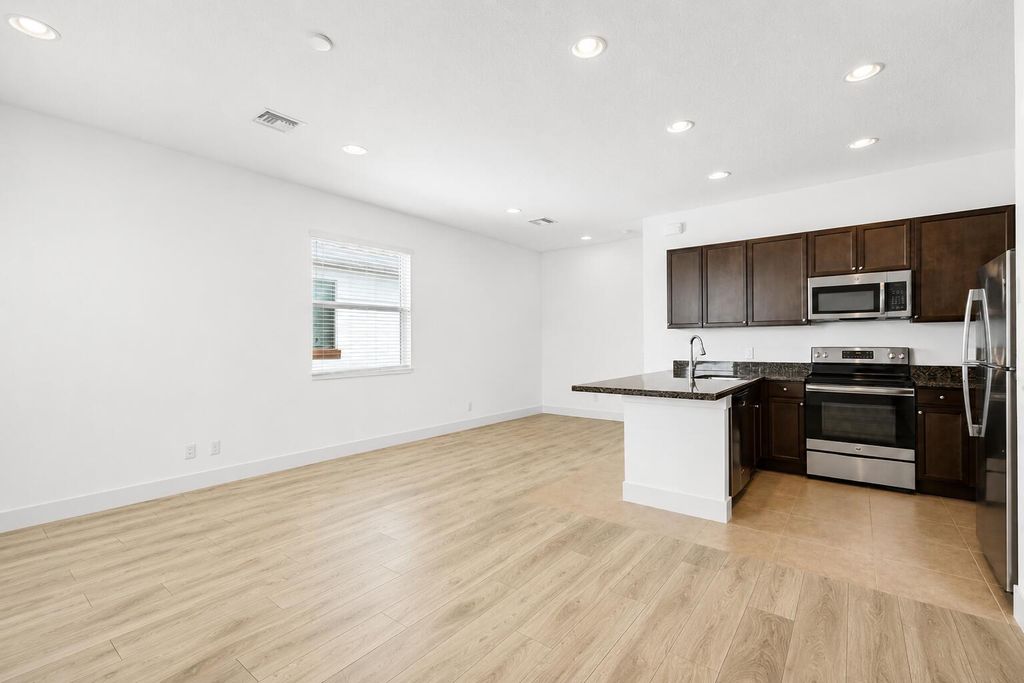 Photo of 6044 Curie Place, Palm Beach Gardens, FL 33418 (MLS # B26011754)