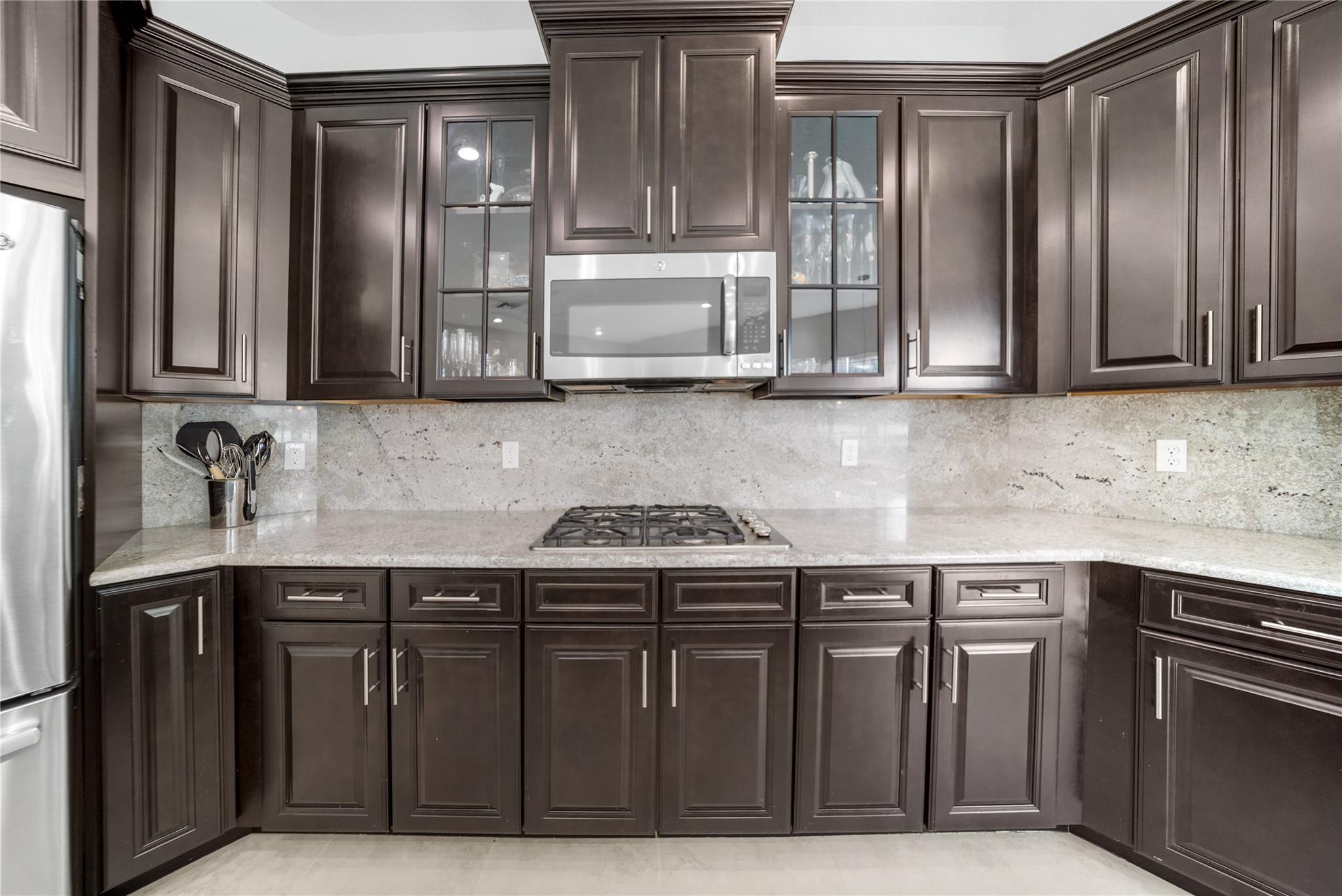 MIRA LAGO - Residential