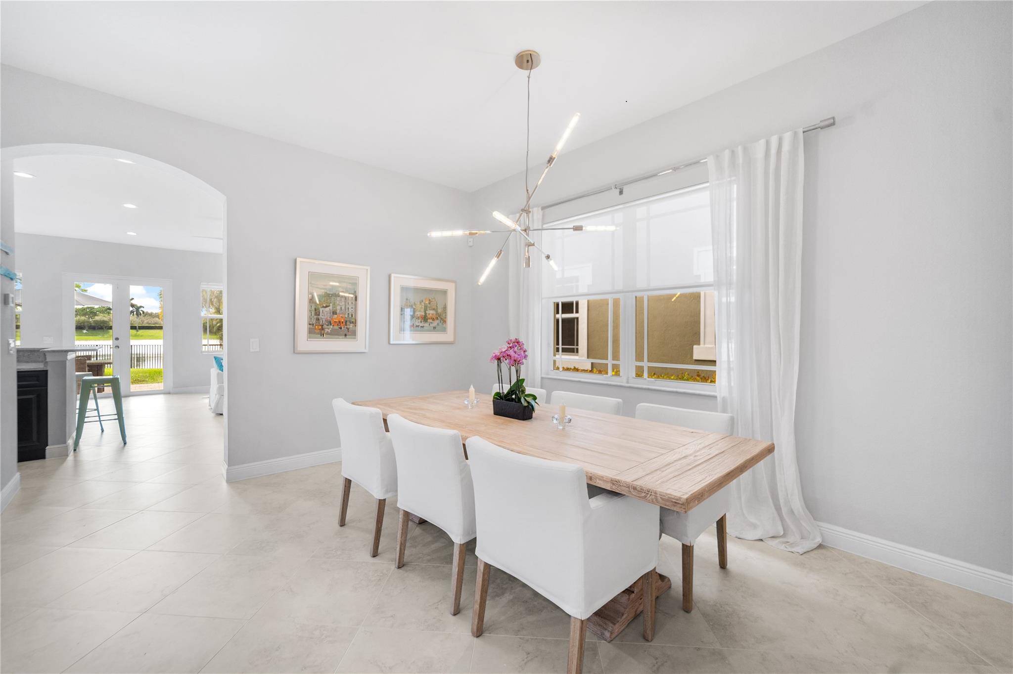 MIRA LAGO - Residential