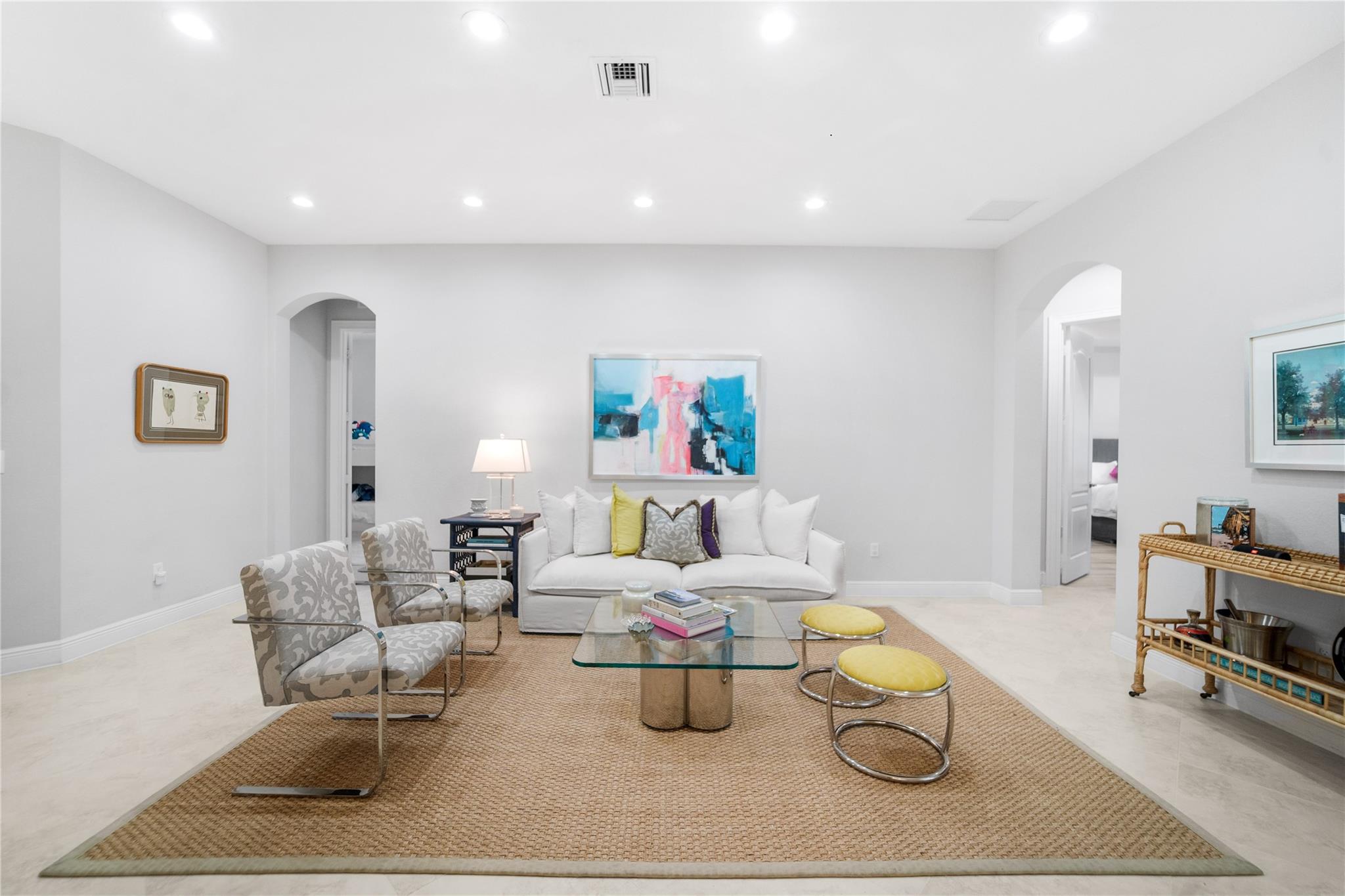 MIRA LAGO - Residential