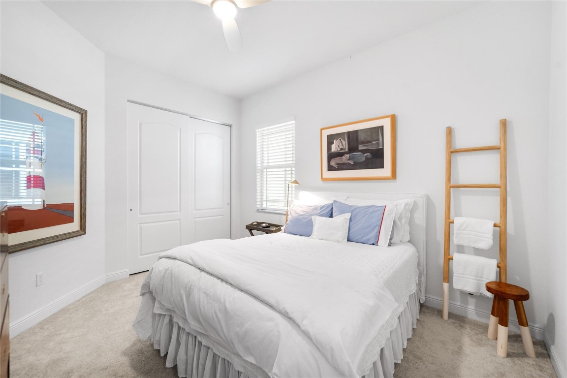 MIRA LAGO - Residential