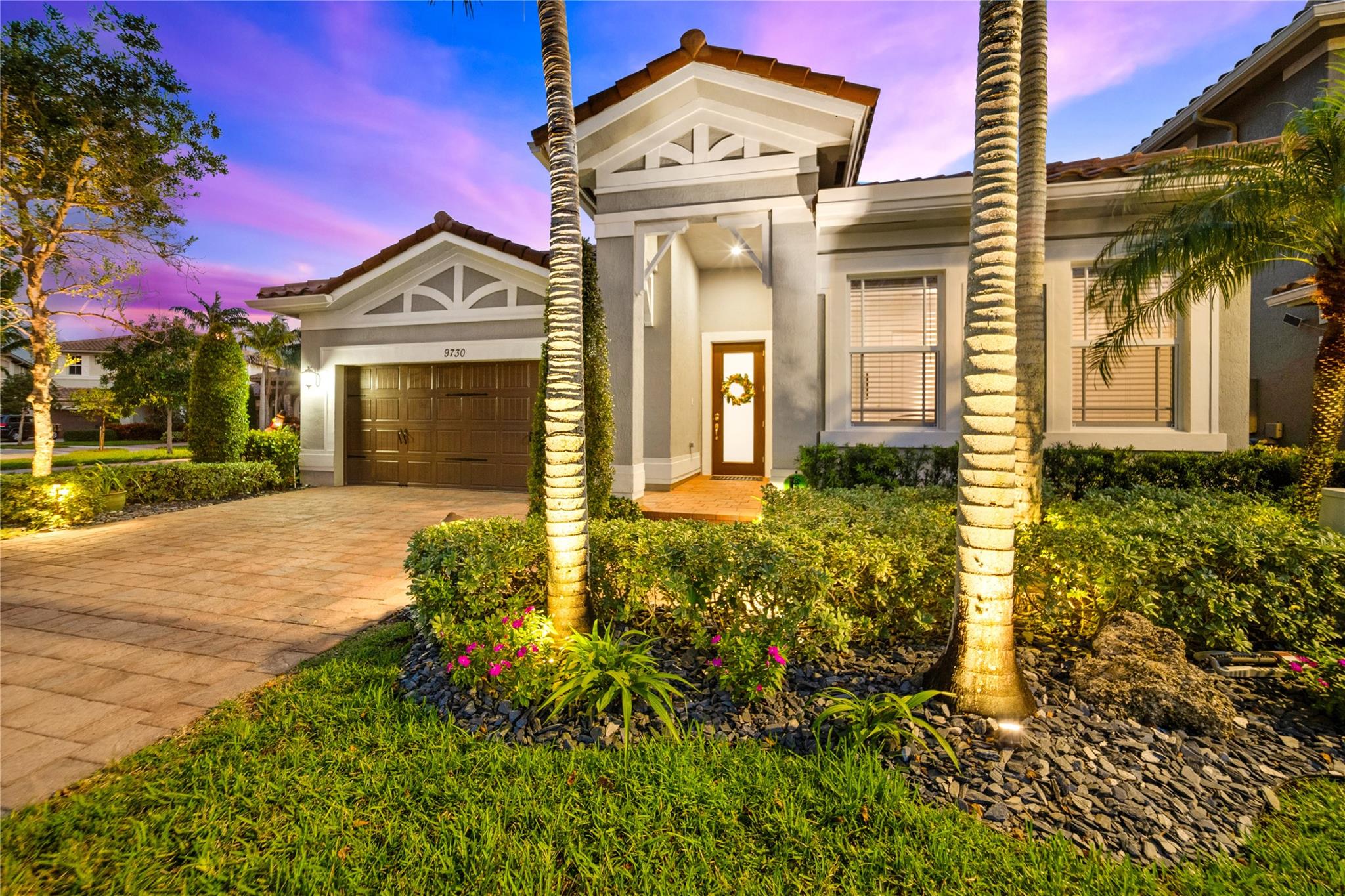 MIRA LAGO - Residential