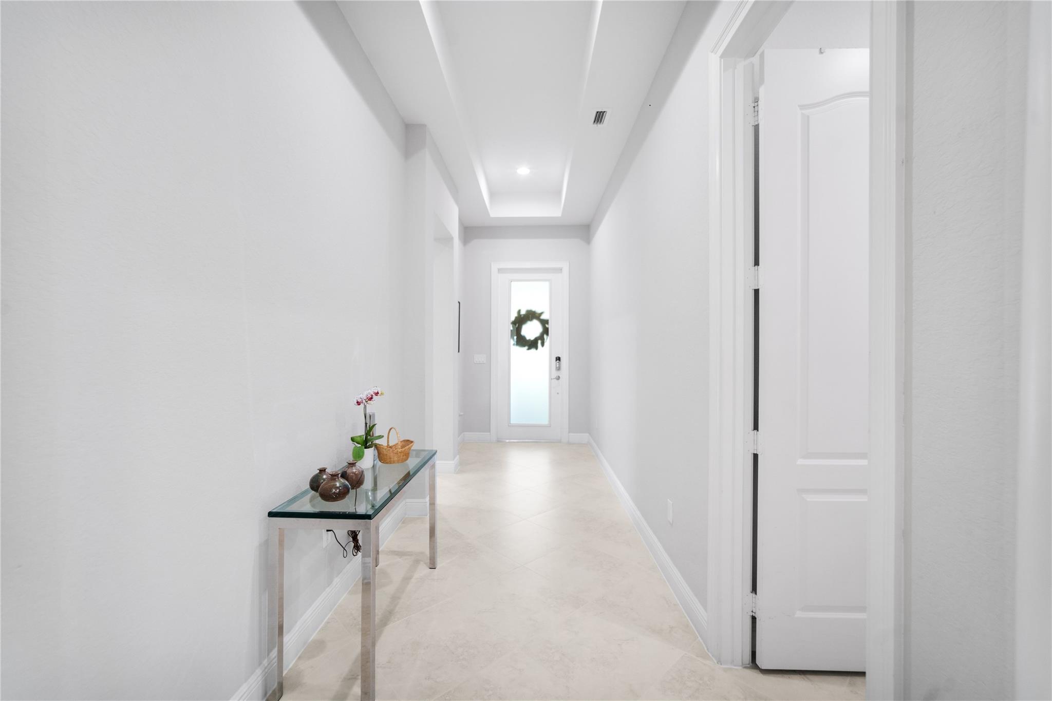 MIRA LAGO - Residential