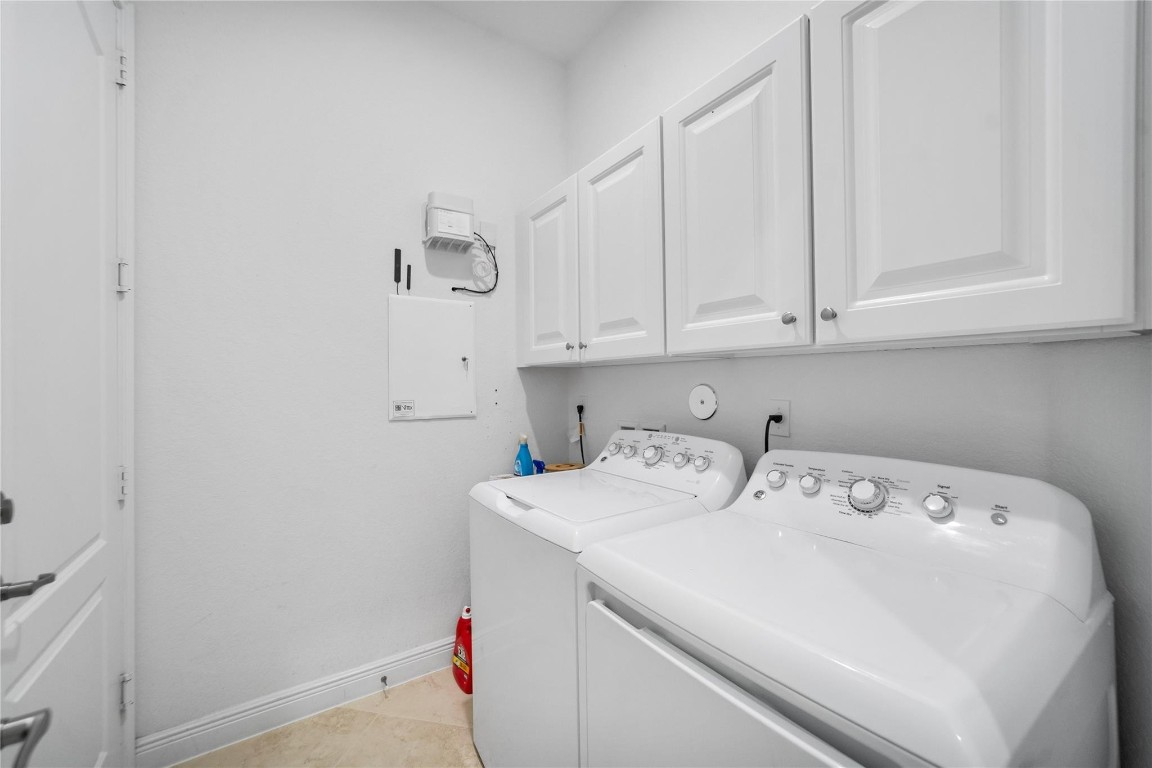 MIRA LAGO - Residential