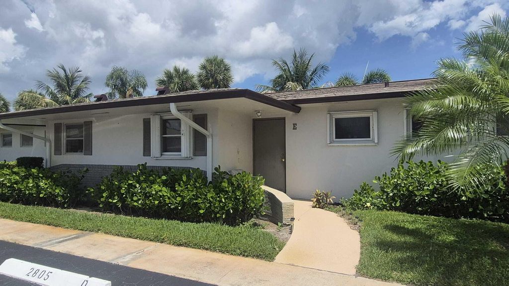 Photo of 2805 Crosley Drive E #Apt E, West Palm Beach, FL 33415 (MLS # B26029679)