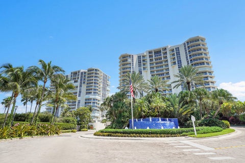 Tiny photo for 6001 N OCEAN Drive #503, Hollywood, FL 33019 (MLS # B26081294)