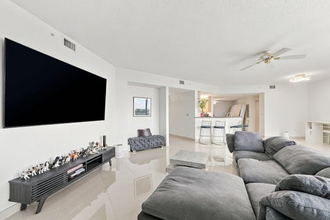 Tiny photo for 6001 N OCEAN Drive #503, Hollywood, FL 33019 (MLS # B26081294)